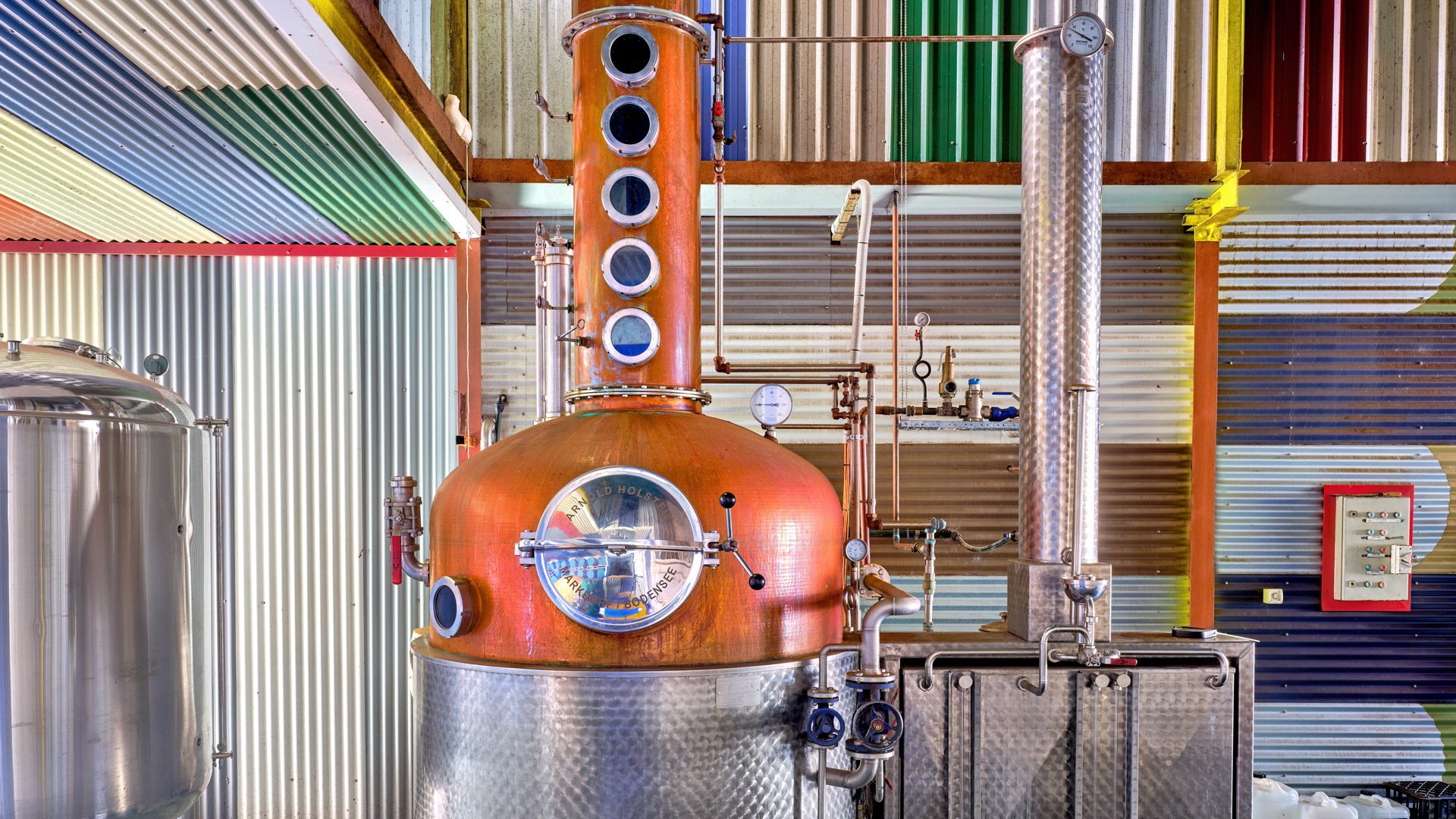 The copper pot still at Mt Uncle Distillery